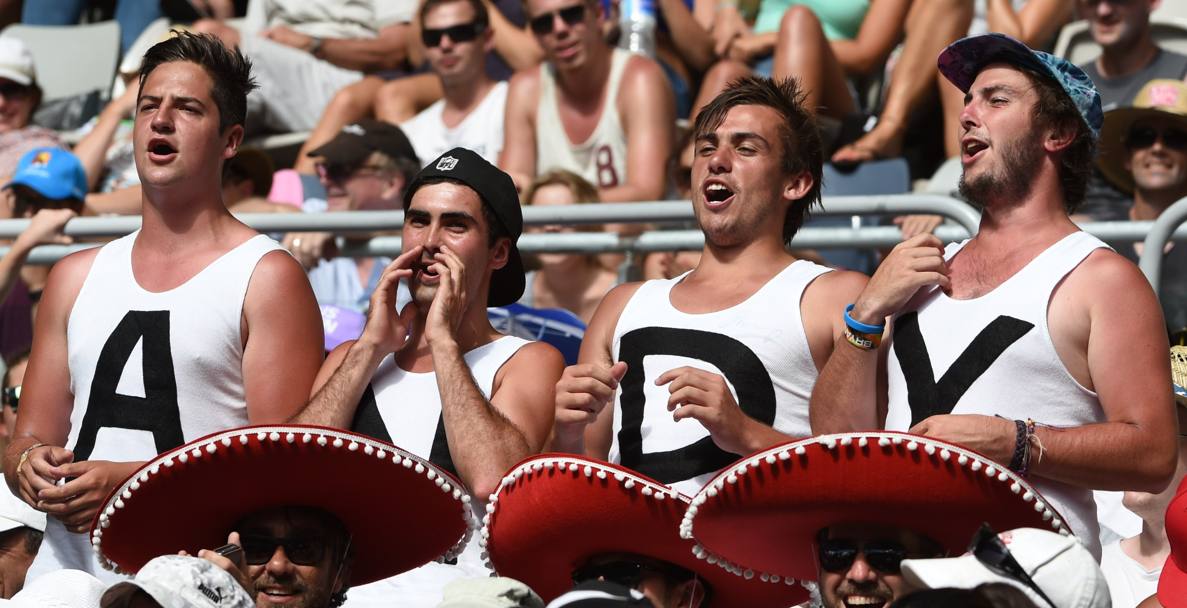 Tifosi entusiasti per la vittoria di Andy Murray (Afp)